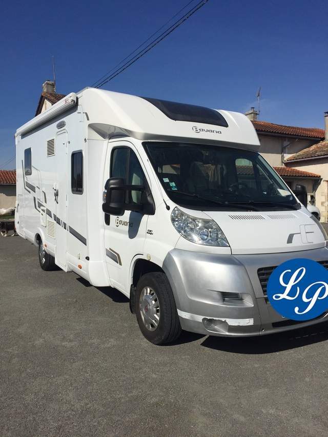 Camping-car d'occasion Barbezieux-Saint-Hilaire