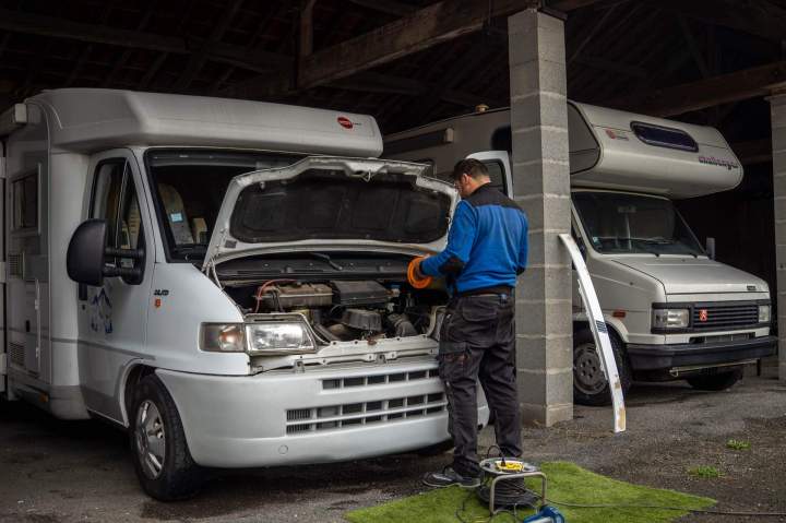 service de réparation de climatisation de camping-car Barbezieux-Saint-Hilaire
